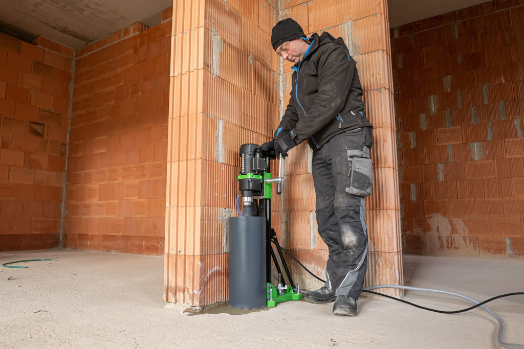 foto applicazione 1 - Unità di carotaggio Mod. PL 200  2600 W