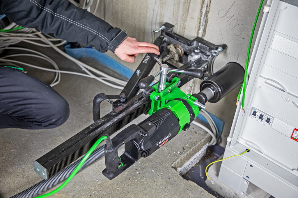 foto applicazione 1 - Carotatore a micropercussione a secco ESD 162