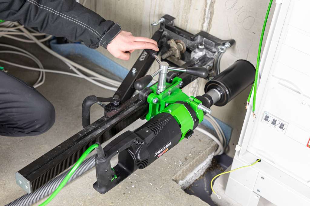 foto applicazione 1 - Unità di carotaggio con micropercussione Mod. DSE 162  2200 W